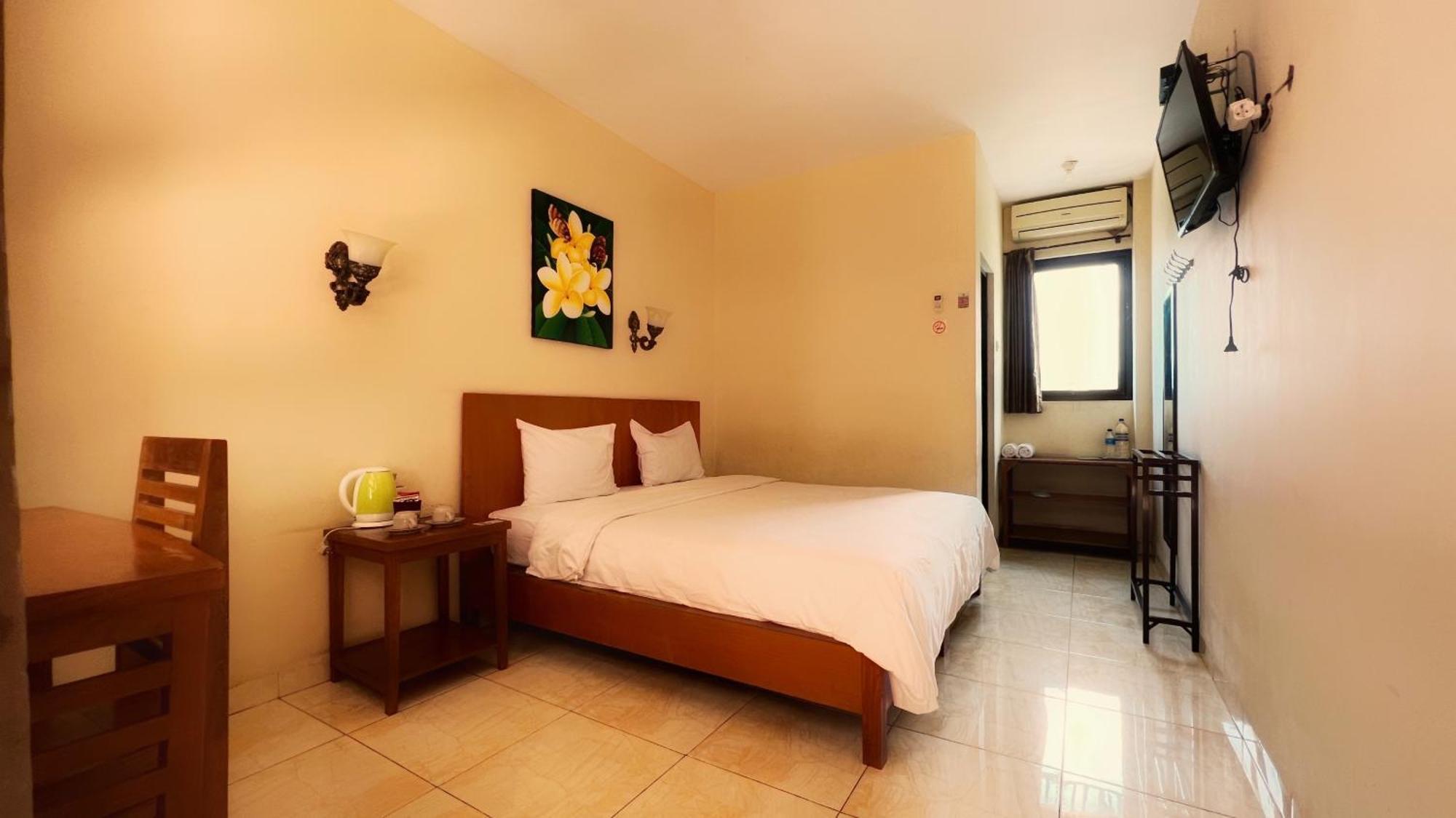 Centro Bajo Hotel & Resto Labuan Bajo Extérieur photo