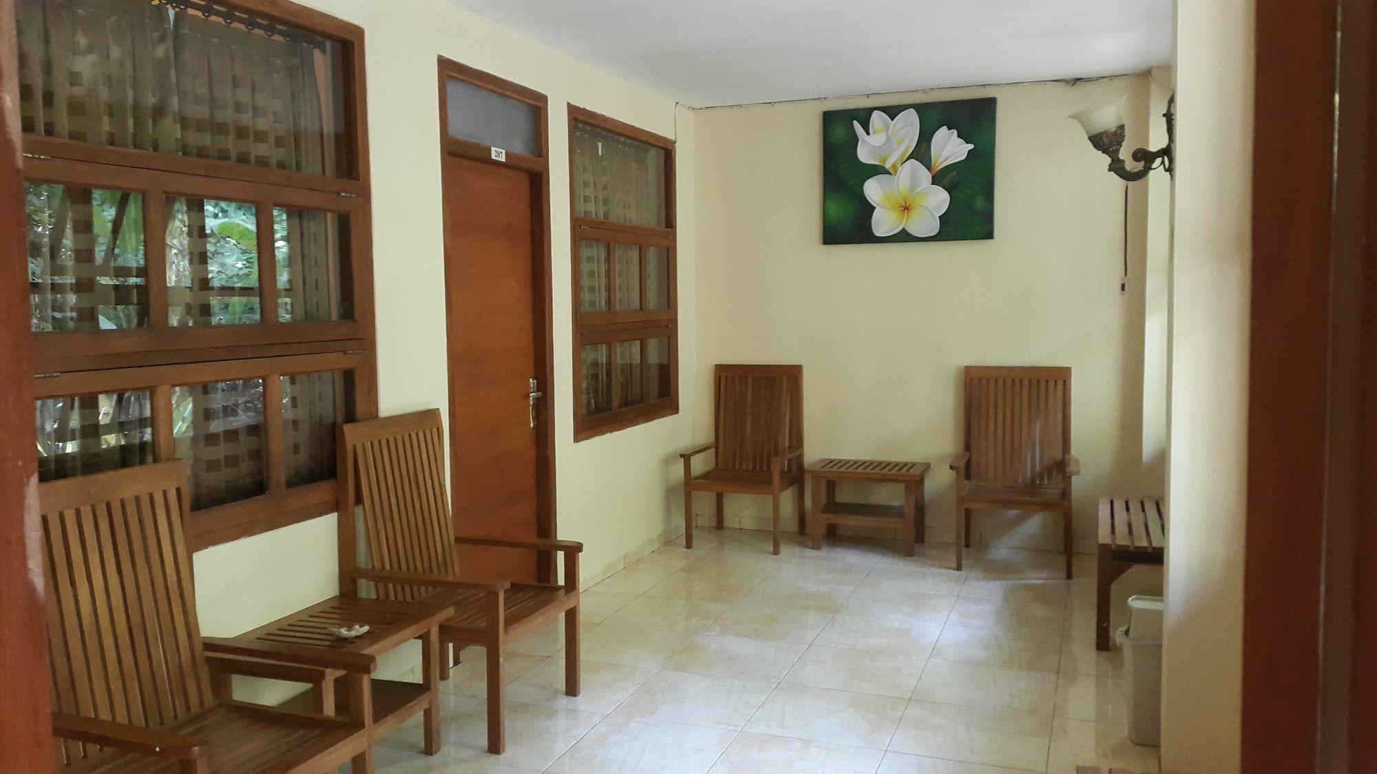 Centro Bajo Hotel & Resto Labuan Bajo Extérieur photo